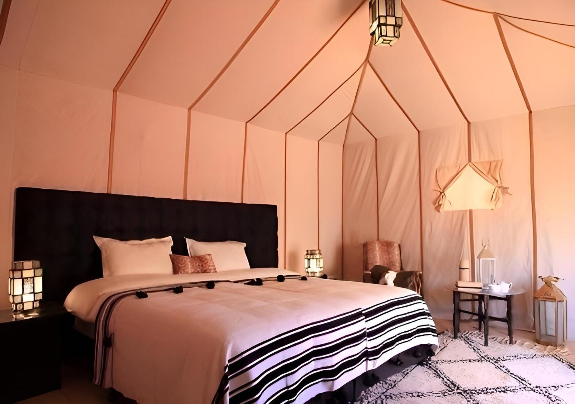Merzouga Lovely Luxury Camp Екстериор снимка