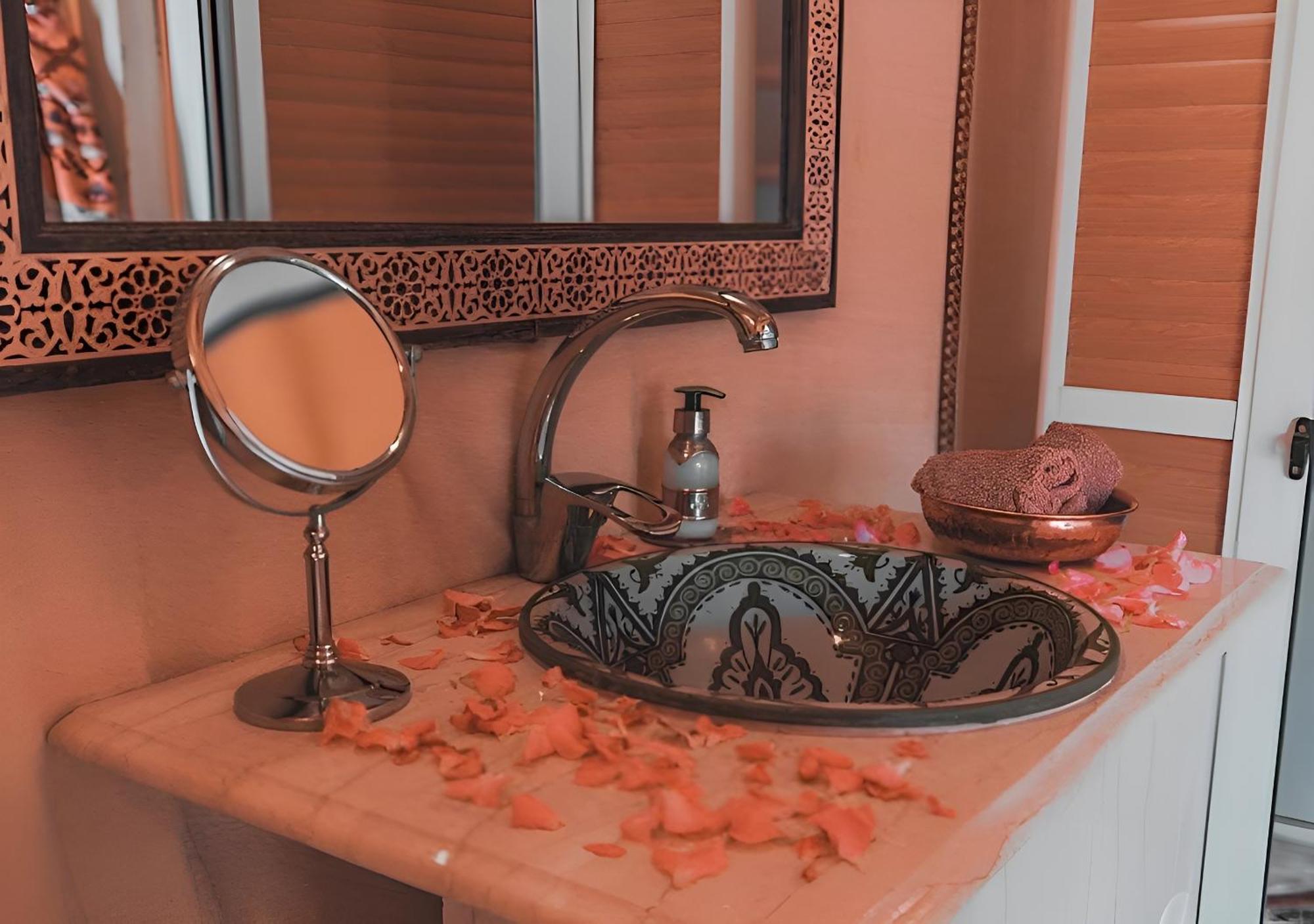 Merzouga Lovely Luxury Camp Екстериор снимка