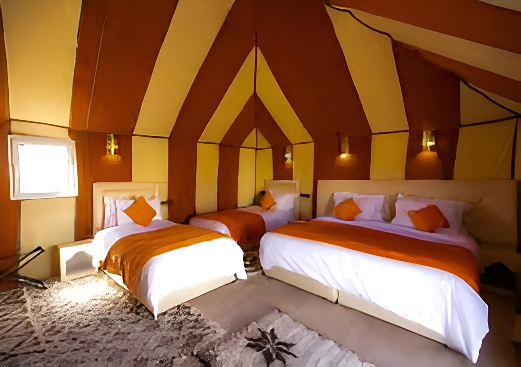 Merzouga Lovely Luxury Camp Екстериор снимка