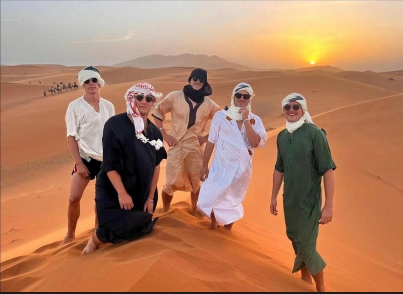 Merzouga Lovely Luxury Camp Екстериор снимка